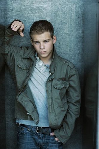 Jonathan Lipnicki - aka that little kid from Stuart Little Atlantic City Hotels, Jonathan Lipnicki, Man Crush Monday, James Franco, Love To Meet, Famous Men, Fashion Victim, Atlantic City, Hollywood Actor