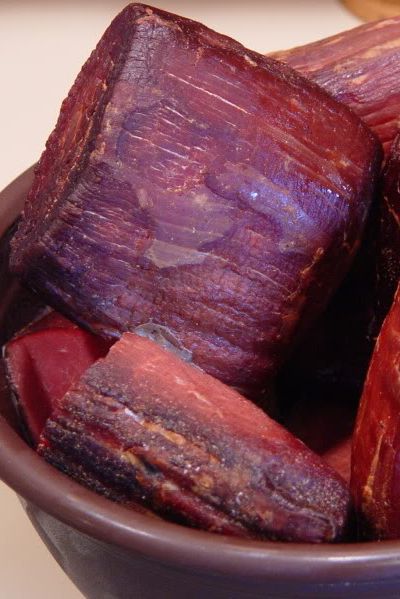 Dry Cured Meat, Dried Venison Recipe, Dried Meat Recipe, Dried Beef Recipes, Deli Meat Recipes, Curing Meat, Cured Meat Recipes, Dried Meat, Homemade Sausage Recipes