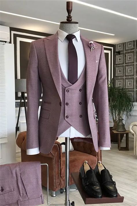 Blazer Waistcoat, Best Wedding Suits, Suit Prom, Prom Suits For Men, Suit Styles, Stylish Mens Suits, Prom Suit, Classy Suits, Purple Suits