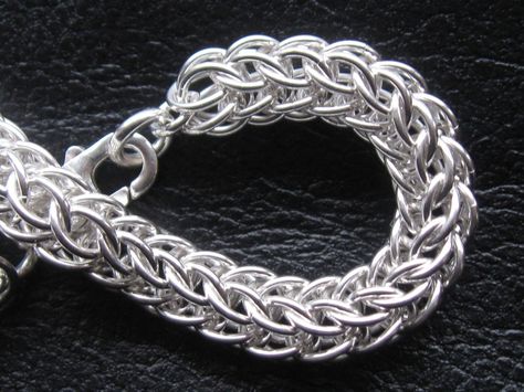 Full Persian 6 in 1 Tutorial Chainmaille Jewelry Patterns, Chain Maille Patterns, Chain Maille Necklace, Chainmaille Tutorial, Jump Ring Jewelry, Chainmail Jewelry, Wire Jewelry Tutorial, Chainmaille Bracelet, Beading Crafts