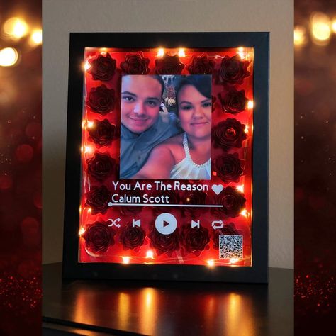 Music Shadow Box Ideas, Shadow Box Valentine Ideas, Valentines Day Shadow Box Ideas, Valentines Shadow Box Ideas, Christmas Lanterns Diy, Cricut Storage, Personalized Shadow Box, Baby Shadow Box, Bouquet Box