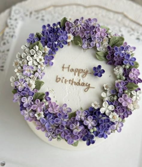 Purple Anniversary Cake, Hydrangea Cake Decoration, Wisteria Cake, Purple Baby Shower Cake, Purple Flower Cake, Purple Floral Cake, Succulent Cakes, Lilac Cake, Hydrangea Cake