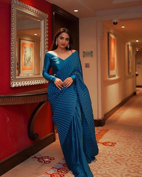 Satin Blouse Designs, Solid Saree, Pleated Saree, Blue Silk Saree, Mysore Silk, Latest Dress Design, Modern Saree, Cloth Design, Kurta Dress