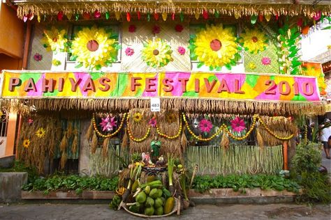 Pahiyas Festival, Lucban, Quezon Province Pahiyas Festival, Lucban Quezon, Kadayawan Festival, Festival Props, Quezon Province, Masskara Festival, Festival Drawing, Holiday Wishlist, Ornamental Plants