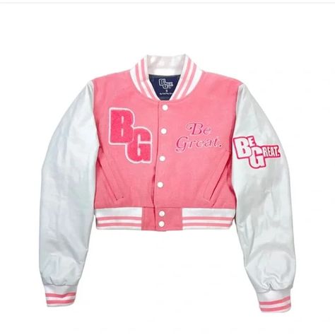 Baseball Jacket Outfit, Black Jeans Outfit, Cute Dress Outfits, Couture Outfits, Letterman Jacket, Pink Jacket, Leather Sleeve, Be Great, Jacket Design