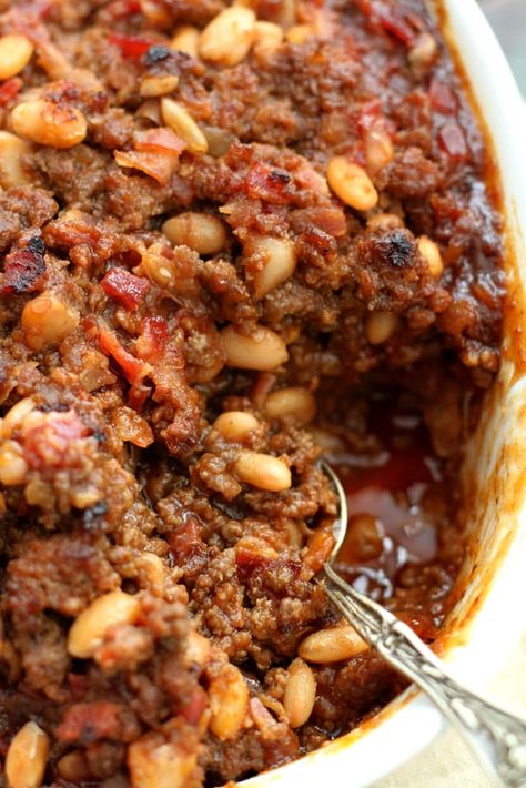 Baked Bean Casserole, Make Ahead Casseroles, Beans Beans, Baked Bean Recipes, Healthy Casseroles, Delicious Thanksgiving, Pot Luck, Potluck Recipes, Bean Casserole