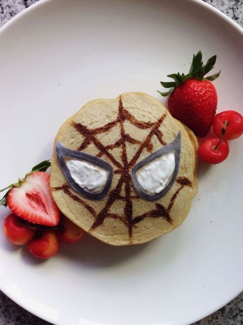 Spiderman Breakfast Ideas, Spider Man Pancakes, Spider Man Breakfast, Pancake Shape Ideas, Spiderman Pancakes, Pancake Designs For Kids, Pancake Art Easy, Spiderman Breakfast, Pancake Art For Kids