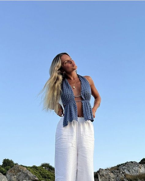 Summer Mallorca Outfits, Late Night Beach Outfit, Beach Asthetics Outfit, Mediterranean Outfits Summer, Mallorca Spain Outfit, Tenerife Outfits, Tenerife Aesthetic, Greece Vacation Outfit, Europe Summer Outfits