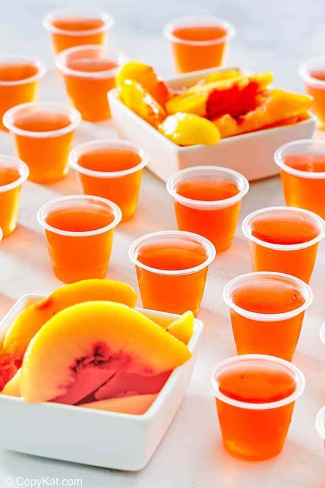 Peach Schnapps Jello Shots, Summer Jello Shot Recipes, Peach Jello Shots, Strawberry Margarita Jello Shots, Best Jello Shots, Peach Jello, Jello Pudding Shots, Cranberry Jello, Jello Flavors