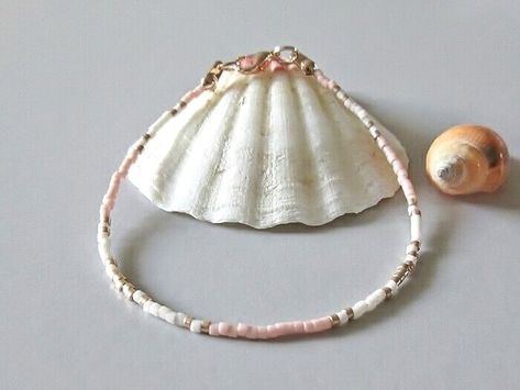 Tiny Peach, Cream & Pale Gold Seed Bead Bracelet / Boho Anklet / Necklace Peach Cream, Anklets Boho, Seed Bead Bracelet, Peaches Cream, Bohemian Bracelets, Beaded Anklets, Bracelet Boho, Pale Gold, Seed Bead Bracelets