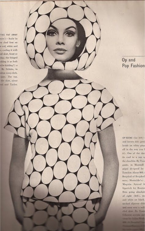 : HARPERS BAZAAR APRIL 1965 - THE MOST MODERN ISSUE EVER PART II Space Age Fashion, Opt Art, Jean Shrimpton, Pop Art Fashion, Visual Illusion, Geometric Fashion, Fashion 1960s, Optical Art, Swinging Sixties