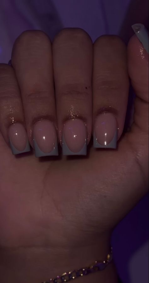 Grey And White Nails Short, Nail Into Black Women, Short Grey French Tip Nails, Grey French Tips Nails, Grey Nails French Tip, Grey French Tip Acrylic Nails, Shirt Acrylic Nails Designs, Short Nails Grey, Real Short Acrylic Nails