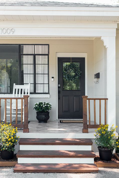 Small Front Porch Ideas Entrance With Steps, Small Front Steps Ideas, Small House Front Porch, Front Porch Steps Ideas, Front Porch Steps Ideas Entrance, Craftsman Front Porch Ideas, Step Makeover, Craftsman Front Porch, House Porch Design