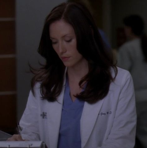 greys anatomy season 7 lexie grey chyler leigh Lexi Greys Anatomy, Greys Anatomy Lexie, Greys Anatomy Season 7, Lexie And Mark, Grey Brown Hair, Mark Sloan, Chyler Leigh, Lexie Grey, Life Binder