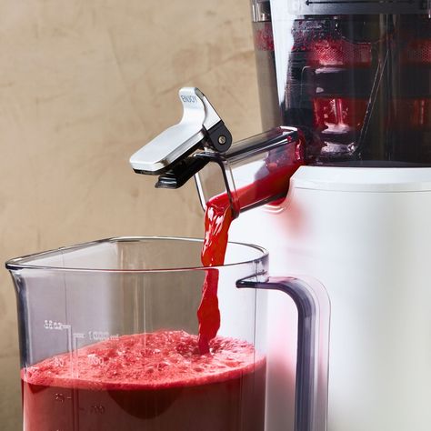 Nama J2 Juicer Review: I Hated Juicers Until I Tried This One. | Epicurious Nama J2 Juicer, Nama Juicer, Best Juicer Machine, Centrifugal Juicer, Best Juicer, Cold Press Juicer, Nut Milk Bag, Juicer Machine, Juicing Benefits