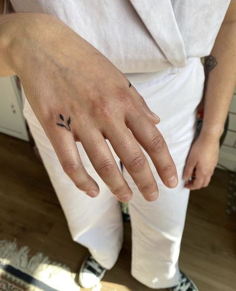 Decorative Hand Tattoo, Small Tattoo Ideas Hand, Fine Line Tattoo Women, Easy Stick And Poke, Handpoke Tattoo, Poke Tattoo, 1 Tattoo, Dainty Tattoos, Subtle Tattoos