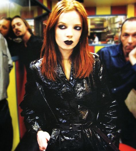 Lush Band, Female Rock Stars, Indie Goth, Shirley Manson, Grunge Band, Goth Look, Female Musicians, Women In Music, Style Crush