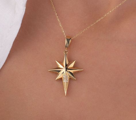 Star Necklace Aesthetic, Star Necklaces, North Star Pendant, Gold Star Necklace, Stars Necklace, North Star Necklace, Starburst Necklace, Dainty Style, Star Necklace Gold