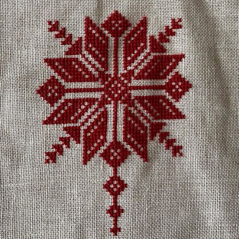 Anne Kirstine Sørensen | The center of the Nordic Heart from Modern Folk Embroidery in Danish Flower Thread no. 411. I really like the colour and texture, but I am… | Instagram Stitch Images, Modern Folk Embroidery, Modern Folk, Folk Embroidery, The Colour, Embroidery Flowers, Summer Fun, Denmark, This Summer