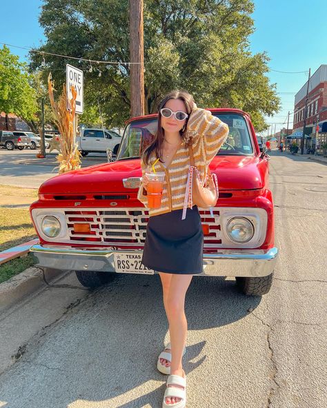 if there’s food trucks i’m in!!!!🫶🏻🍗🎃🍨🍂🦇🍋 @crazywaterfestival #fallaesthetic #fallactivities #fallmood #easyoutfit #pinterestaesthetic #pintereststyle fall outfit inspo, fall outfit ideas, fall food festival, fall aesthetic, pinterest fashion, lifestyle aesthetic, crazy water festival, small town festival Food Festival Outfit, Small Town Festival, Aesthetic Crazy, Fashion Lifestyle Aesthetic, Town Festival, Water Festival, Outfit Ideas Fall, Lifestyle Aesthetic, Fall Food