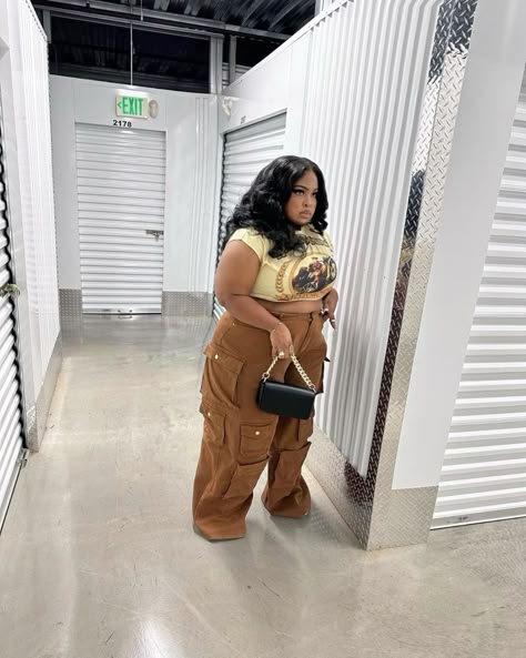 Plus Size Date Night Outfits Casual, Streetwear Fashion Plus Size, Big Belly Outfits Plus Size, Plus Size Aesthetic, Plus Size Going Out Outfits, Plus Size Summer Outfits Big Stomach, Aesthetic Outfits Plus Size, Plus Size Date Night, Plus Size Aesthetic Outfits