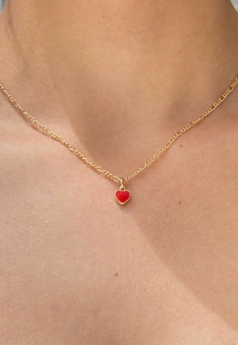 Brandy Melville Necklace, Brandy Melville Jewelry, Red Heart Necklace, Dope Jewelry, Girly Jewelry, Dream Jewelry, Jewelry Inspo, Stylish Jewelry, Pretty Jewellery