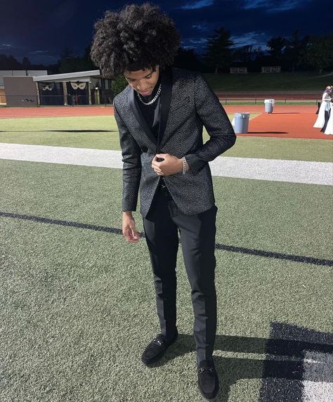 Black And White Hoco Outfits Men, Prom Suits For Men Turtle Neck, Men’s Prom Outfit Black, All Black Graduation Outfit Men, Homecoming Man Outfit, Men Black Prom Outfit, Homecoming Men Outfit Black, Semi Formal Men Outfit Homecoming, Hoco Men Outfits Black