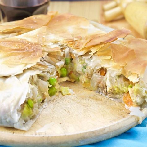 Chicken Pot Pie With Phyllo, Phyllo Chicken, Philo Dough, Salmon Pie, Veggie Pot Pie, Phyllo Pastry, Pre Cooked Chicken, Easy Chicken Pot Pie, Easy Pie Recipes