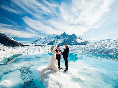 Alaska Vow Renewal, Alaskan Wedding Elopements, Northern Lights Elopement, Wedding In Alaska, Elopement In Alaska, Alaskan Cruise Wedding, Glacier Wedding Alaska, Alaskan Elopement, Finland Wedding