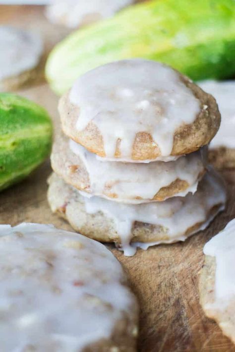 Chewy yummy Frosted Cucumber Cookies are classic tasting cookies but made with 1 cup grated cucumber to add some nutrients! The cookies are soft and you will fall in love with the frosting on top! It's the perfect cookie to make for your family! Cucumber Cookies, Cucumber Bread Recipe, Cucumber Bread, Garden Cucumbers, Cookies Healthy, Cucumber Recipes, Garden Recipes, Easy Cookie Recipes, Healthy Cookies