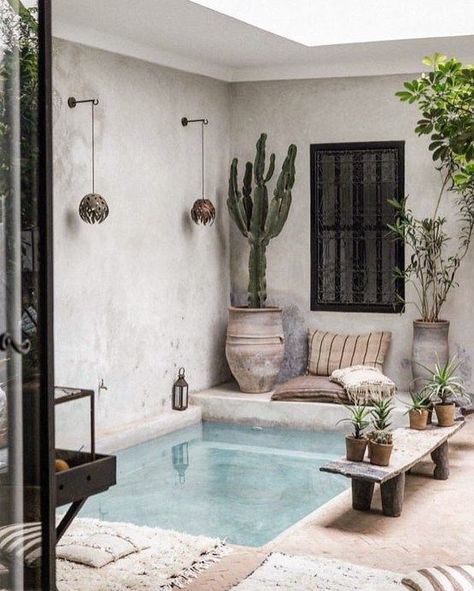 @studiolowsheen on Instagram: “La Maison Marrakech in Marrakech, Morocco by Nicole Francesca Manfron  @la_maison_marrakech  @nicxxxdesign  #lamaisonmarrakech…” Moroccan Home Decor Ideas, Kleiner Pool Design, Moroccan Home Decor, Small Pool Design, Moroccan Homes, Backyard Pool Designs, Indoor Swimming, Moroccan Decor, Pool Designs