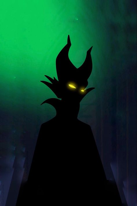 Evil Disney Characters, Evil Queen Aesthetic, Villain Lair, Maleficent Tattoo, Iconic Villains, Maleficent Dragon, Sleeping Beauty Maleficent, Evil Disney, Evil Queens