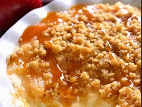 Baked Caramel Apple Cheesecake Dip - Lucky Leaf Cherry Desert, App Dips, Apple Cheesecake Dip, Caramel Apple Cheesecake Dip, Baked Caramel Apples, Blueberry Salad, Cheesecake Muffins, Baked Caramel, Baking Homemade