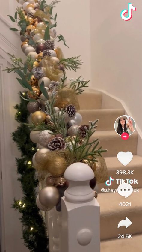 Stair Banister Christmas Decor, Rail Garland Christmas, Xmas Staircase Decor Railings, Pool Noodle Railing Christmas, Stairs Christmas Decorations Railings, Bannister Decorations Christmas, Pool Noodle Staircase Christmas, Pool Noodle Stair Garland, Diy Stair Garland Christmas