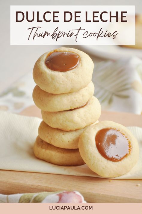 Gingerbread Thumbprint Cookies With Dulce De Leche, Argentina Desserts Recipes, Uruguay Desserts, Colombian Cookies, Fall Thumbprint Cookies, Chilean Cookies, Argentina Cookies, Latin Cookies, Argentinian Cookies