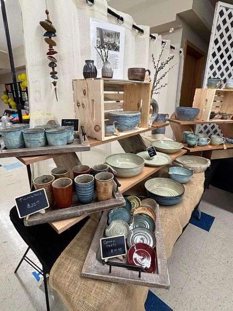 Pottery Display Ideas, Vendor Table Display Ideas, Pottery Booth Display, Table Display Ideas, Vendor Table Display, Boutique Store Displays, Portfolio Designs, Vendor Table, Pottery Display