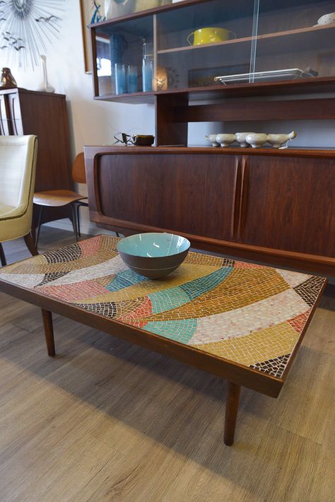 Mid Century Vintage Glass Tile Mosiac Coffee Table Coffee Table Mid Century Modern, Coffee Table Mid Century, Mid Century Dining Room, Mosaic Coffee Table, Mid Century Furnishings, Tiled Coffee Table, Mcm Furniture, Modern Mosaics, Retro Living Rooms