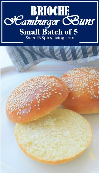 Light And Fluffy Hamburger Buns, Homemade Hamburger Buns Small Batch, Brioche Buns Recipe Easy, Small Batch Buns, Small Batch Burger Buns, Small Batch Hamburger Buns, Milk Brioche Recipe, Burger Bread Recipe, Soft Hamburger Bun Recipe