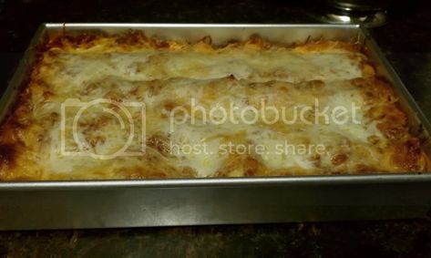 Paula Dean Lots Of Meat Lasagna, Paula Dean Lasagne, Paula Deen Lasagna, Paula Deen Lasagna Recipe, Baked Lasagna Recipe, Making Lasagna, Meaty Lasagna, Lasagna Recipe With Ricotta, She Cooks