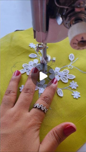 Stitching Videos, Neck Embroidery Designs, Shehnaaz Gill, Sewing Tips And Tricks, Embroidery Boutique, Patterns Flowers, Hand Embroidery Dress, Embroidery On Kurtis, Kurti Patterns