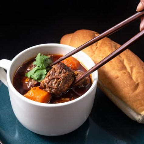 Bo Kho Recipe, Bo Kho, Vietnamese Beef Stew, Vietnamese Beef, Recipe Instant Pot, Pot Beef Stew, Beef Stew Recipe, Stew Recipe, Instapot Recipes