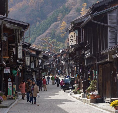 Things to Do Around Hakuba - Activities & Day Trips (2022/2023) Hakuba Japan, Jigokudani Monkey Park, Japan Autumn, Powder Snow, Tokyo Food, Japan Holiday, Fire Festival, Japan Holidays, Sea Of Japan