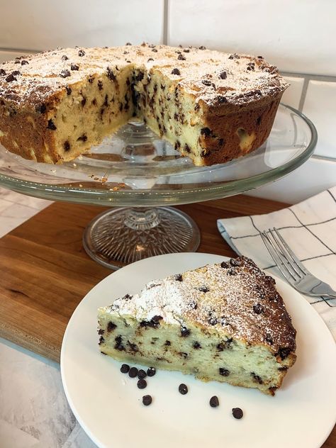 Easy Italian Ricotta Cake with Chocolate Chips - The House on Silverado Recipes Using Ricotta Cheese, Whipped Ricotta Recipe, Recipe Using Ricotta, Ricotta Chocolate, Cake With Chocolate Chips, Ricotta Cake Recipes, Italian Chocolate, Ricotta Recipes, Chocolate Sheet Cake