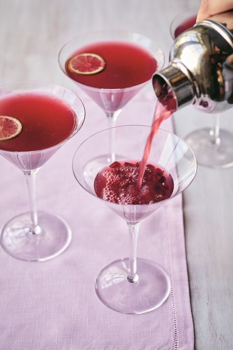 Pomegranate Margarita Recipe, Gimlet Recipe, Pomegranate Margarita, Batch Cocktails, Ina Garten Recipes, Simple Syrup Recipes, Gimlet, Festive Cocktails, Boozy Drinks