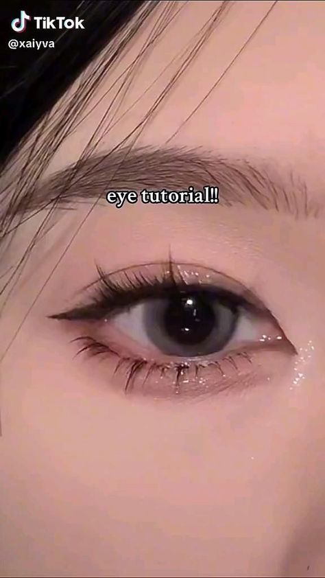 Cute Makeup Ideas Korean, Natural Tone Makeup, Kpop Idol Eye Makeup, Korean Glow Up, Maquillaje Korean Style, Simple And Cute Makeup, Korean Face Makeup, Korean Nail Ideas, Korean Makeup Black