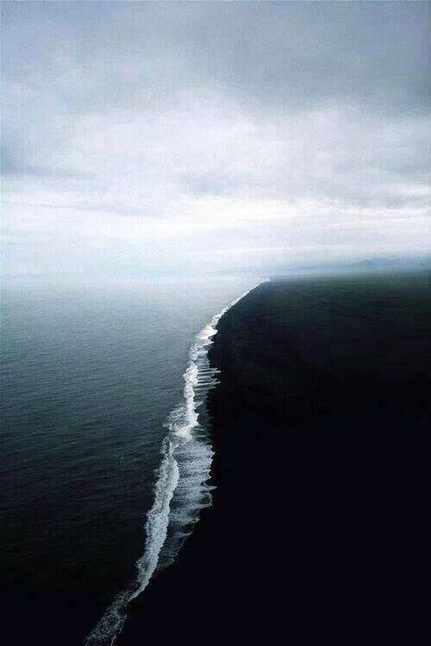 This is very cool :) where the Atlantic and Pacific ocean meet :) Alaska Wallpaper, Two Oceans Meet, Alaskan Malamute Puppies, Gulf Of Alaska, Alaska Photography, Cruise Outfits, To Infinity And Beyond, Skagen, Oh The Places Youll Go