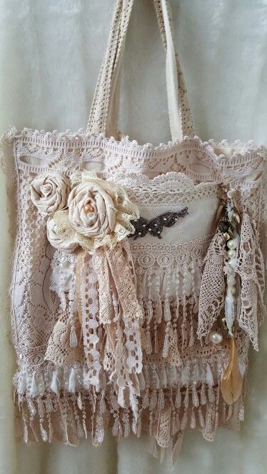 https://www.etsy.com/uk/listing/253999055/shabby-lace-bag Shabby Chic Bags, Lace Purse, Vintage Style Bag, Boho Chic Bags, Chic Purses, Lace Bag, Upcycled Bag, Lace Crafts, Shabby Chic Crafts