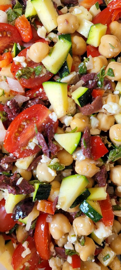 Chickpea Zucchini Salad, Zucchini Chickpea Salad, Mediterranean Diet Zucchini Recipes, Greek Zucchini Salad, Cucumber Zucchini Salad, Zucchini And Chickpeas, Chickpea Zucchini Recipes, Zucchini Salad Recipes Summer, Mediterranean Zucchini Recipes