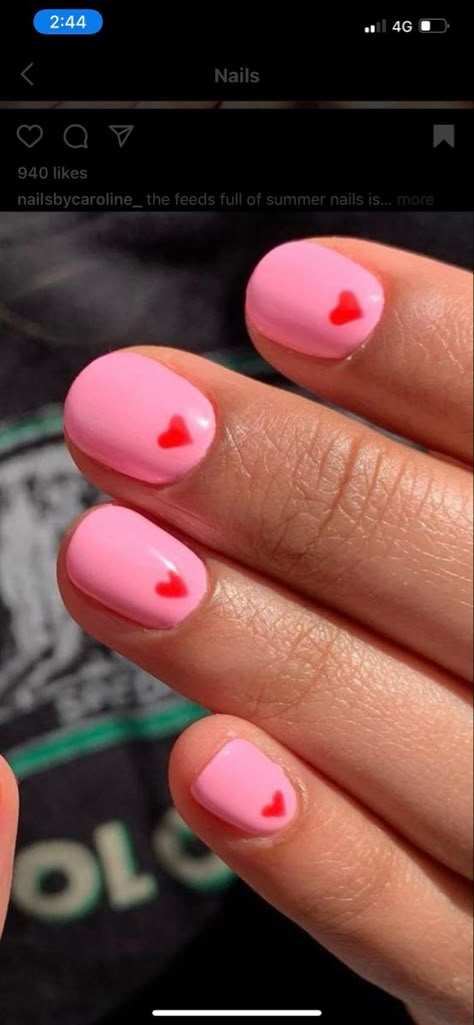 Very Short Nails Valentines, Small Pink Heart Nails, Nails Short Colorful, Short Nails Valentines Day, Really Short Gel Nails, Valentine Nails Short, Conversation Heart Nails, Pink Gellac, Neon Pink Nails