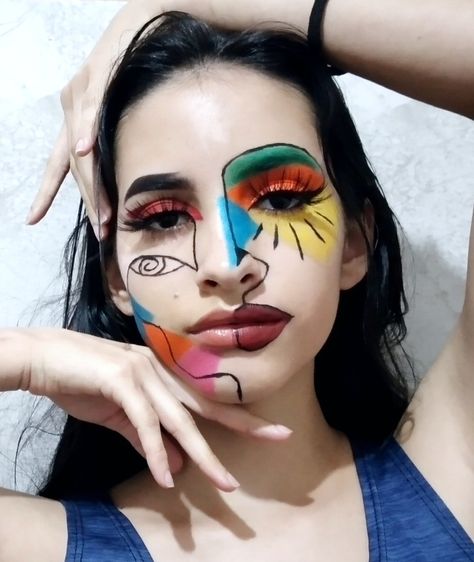 Picasso Makeup Faces, Abstract Makeup Art, Picasso Face Painting, Abstract Face Painting Makeup, Paint Splatter Makeup, Cubism Makeup, Facepainting Ideas Aesthetic, Face Paint Ideas For Women, Picasso Face Art